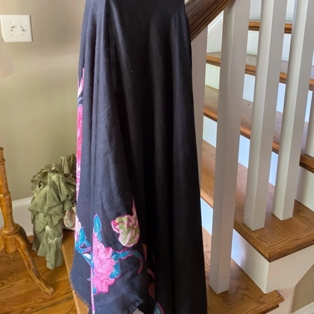 Anthropologie Black Floral Oversized Scarf - Picture 8 of 12